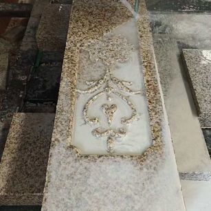 南宁 黄金麻花岗岩异形加工雕刻栏杆大柱