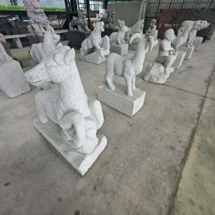 南宁 芝麻白花岗岩造型立体雕刻——十二生肖
