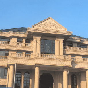 南宁黄金麻别墅外墙干挂石材效果示例