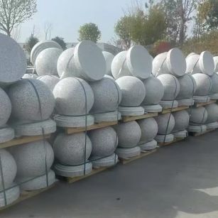 南宁 白麻花岗岩石材圆球，石球，挡车球，隔离球，景观石球，风水球等