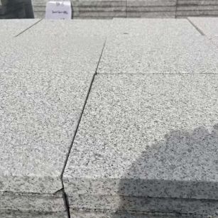 南宁 白麻花岗岩石材推荐 荔枝面地铺石