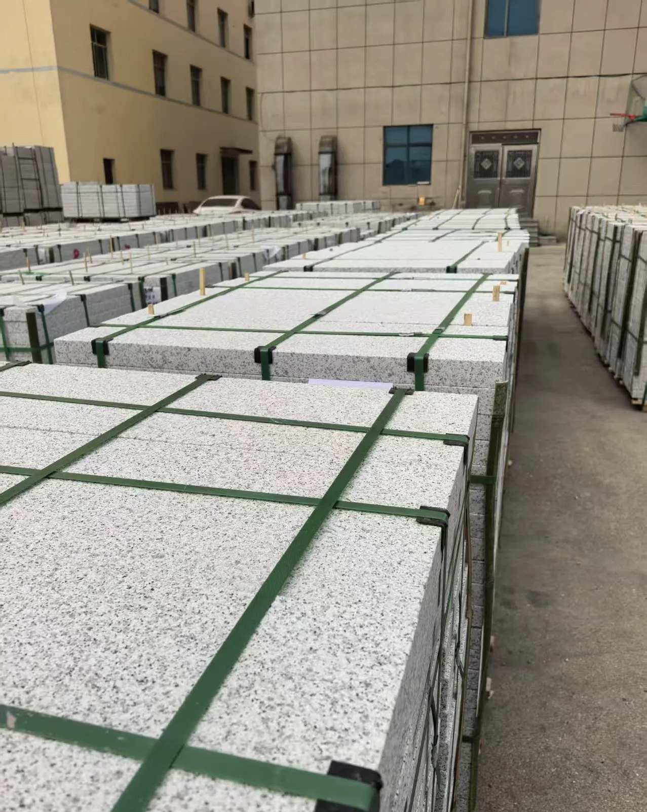 南宁 白麻花岗岩5.0公分荔枝面地铺石