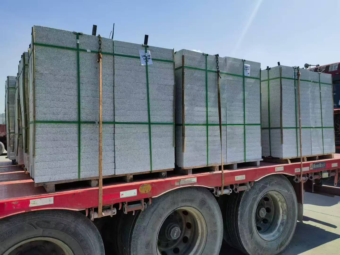 南宁芝麻白花岗岩出货日常地铺石