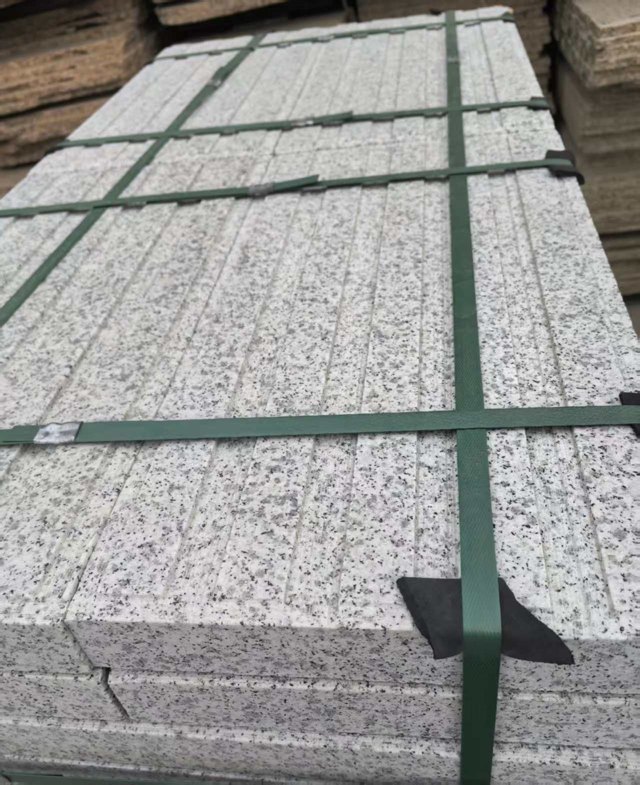 南宁 白麻花岗岩直行盲道石，盲条，地铺石