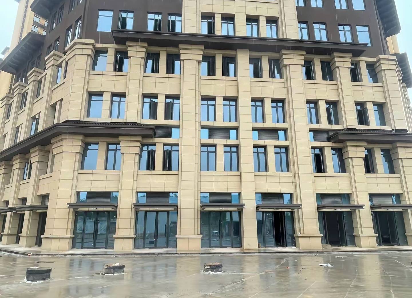 南宁 黄金麻花岗岩荔枝面小区外墙干挂