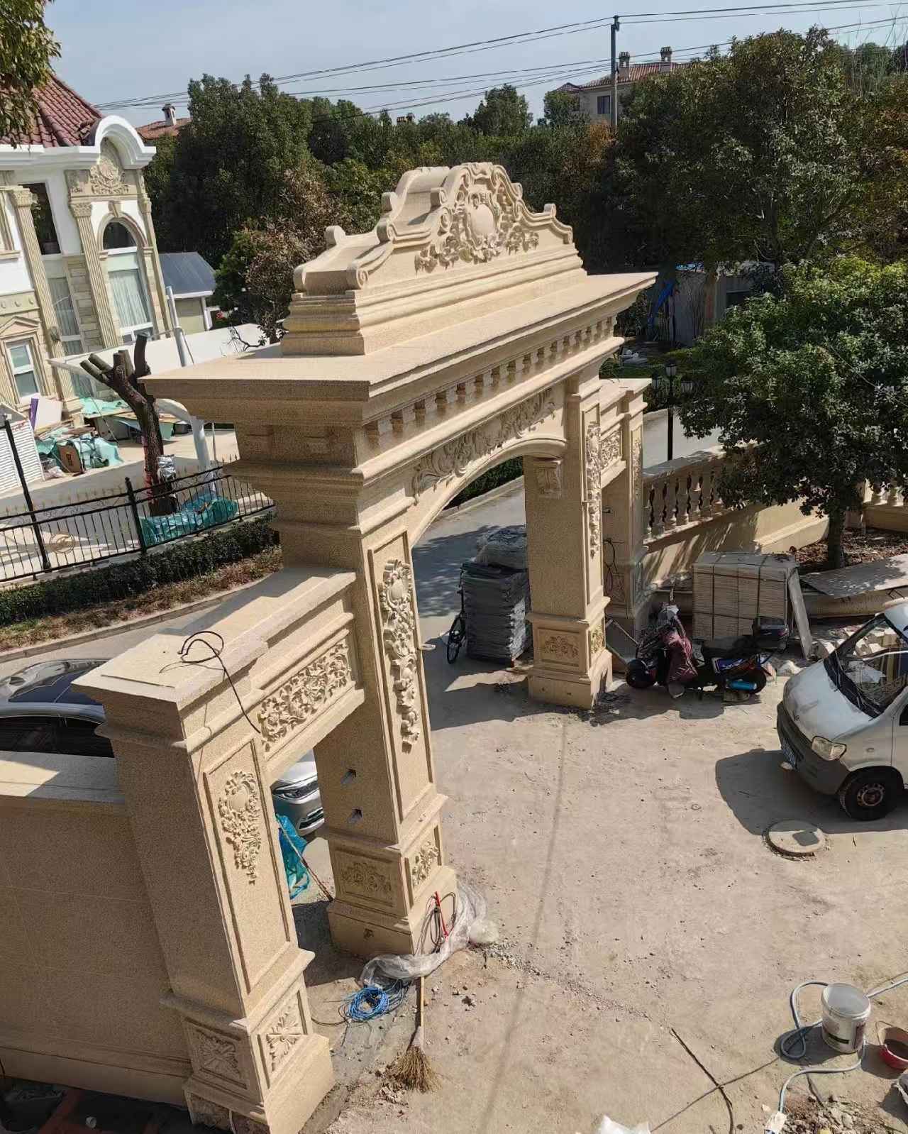 南宁 黄金麻荔枝面花岗岩别墅门楼