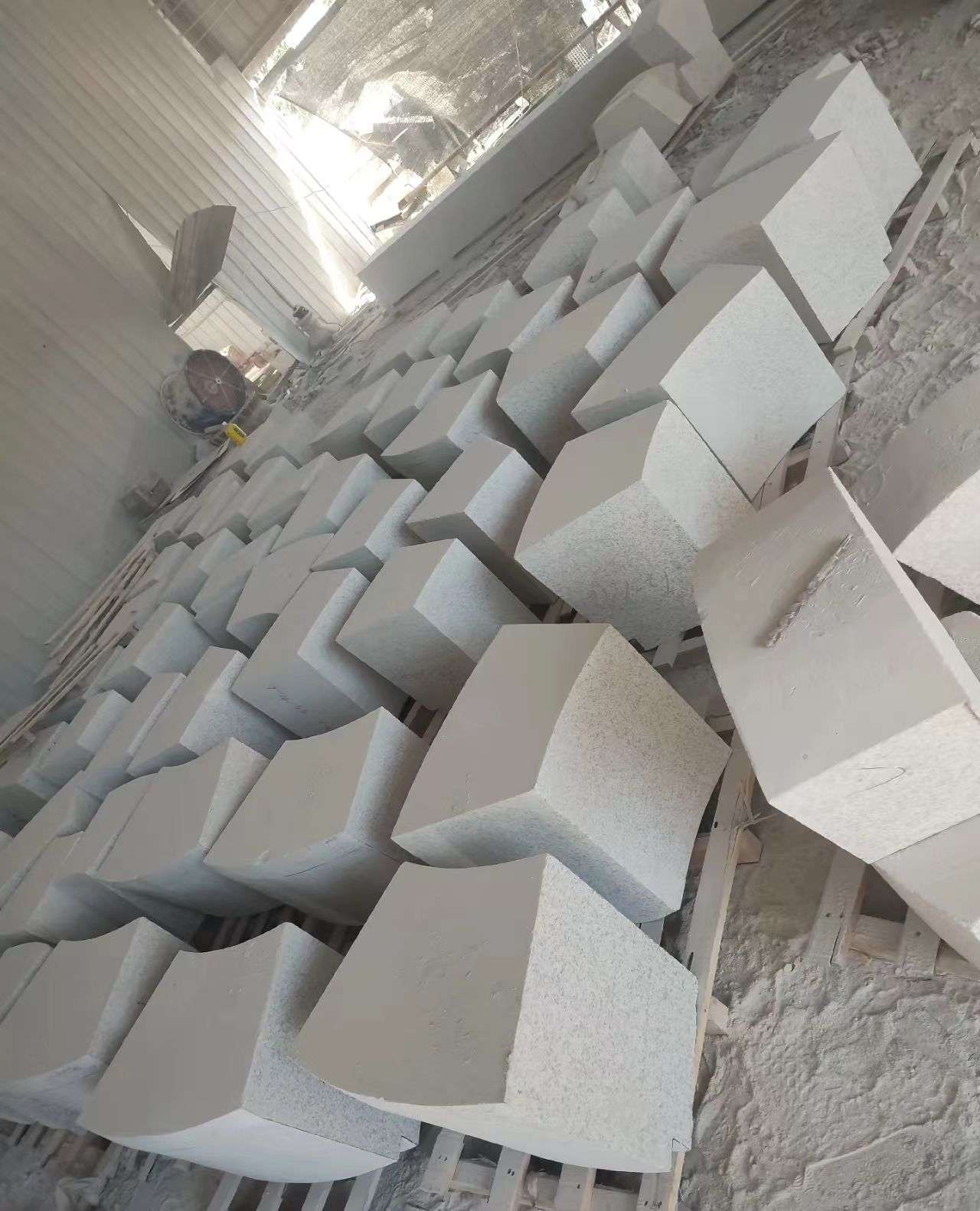 南宁 白麻花岗岩异形坐凳