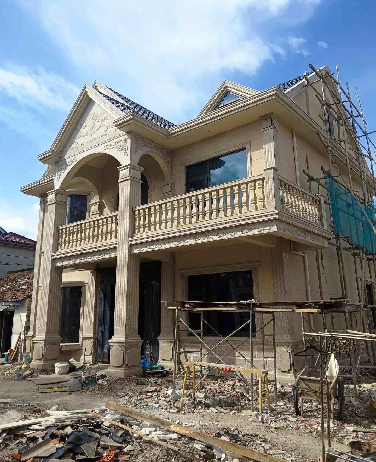 南宁 黄金麻花岗岩石材私人别墅雕花门楼柱阳台栏杆