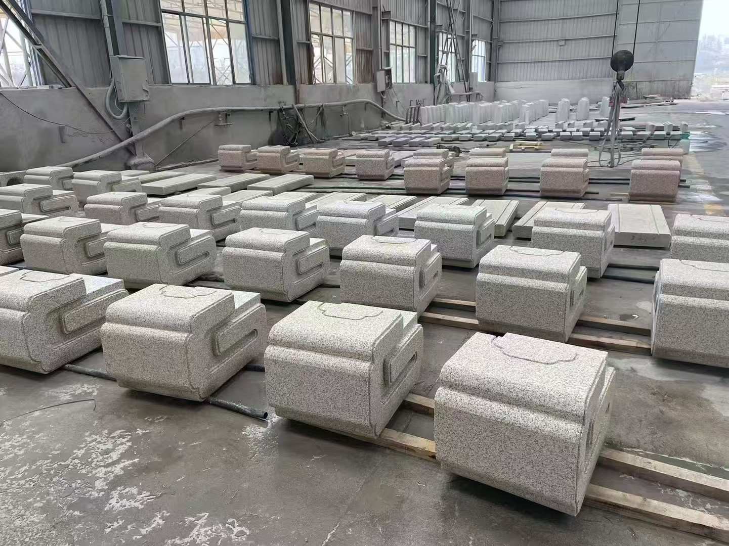 南宁 白麻花岗岩异形加工-石凳，坐凳