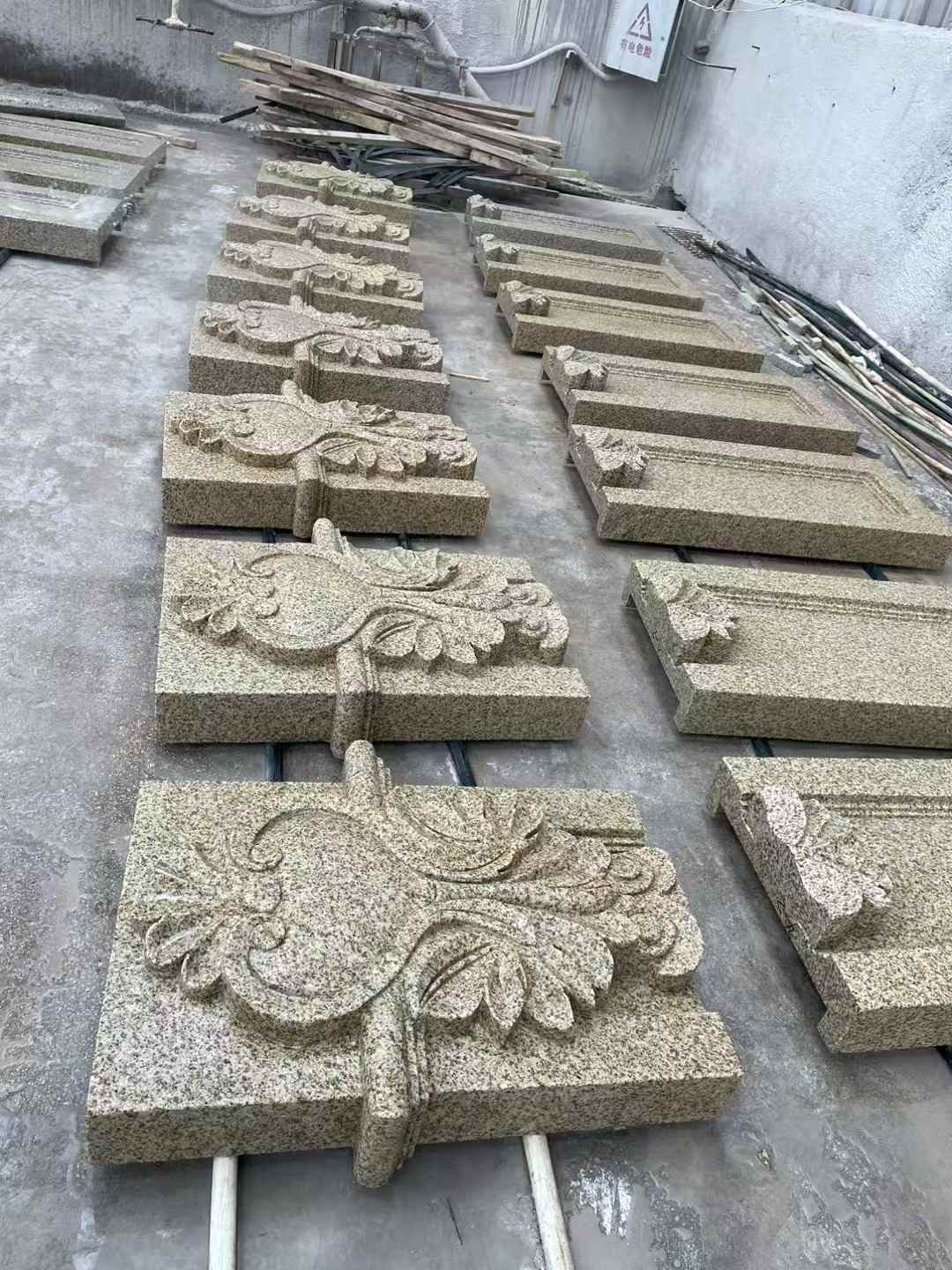 南宁 黄金麻花岗岩别墅外墙雕刻板