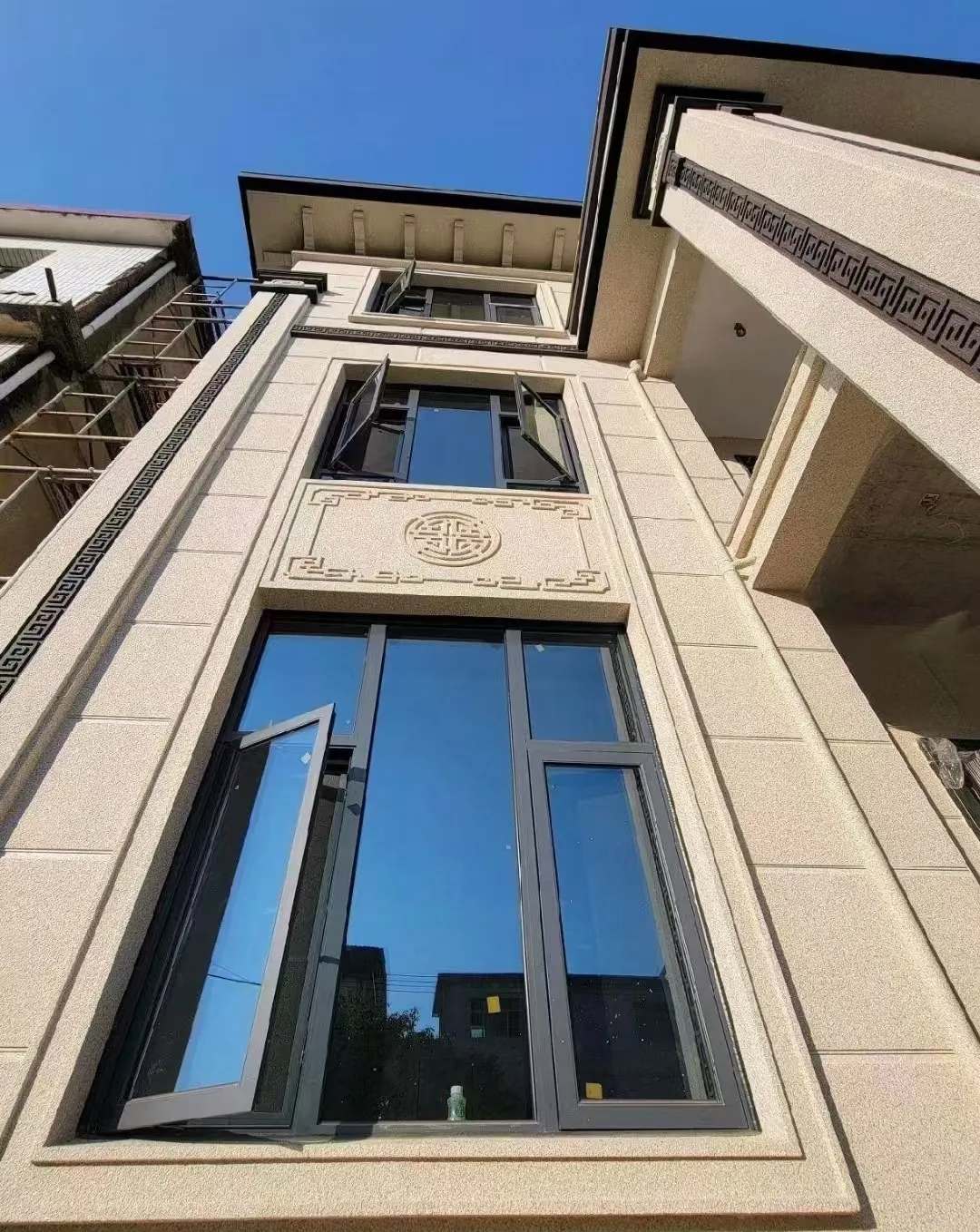 南宁 黄金麻荔枝面别墅外墙干挂效果展示