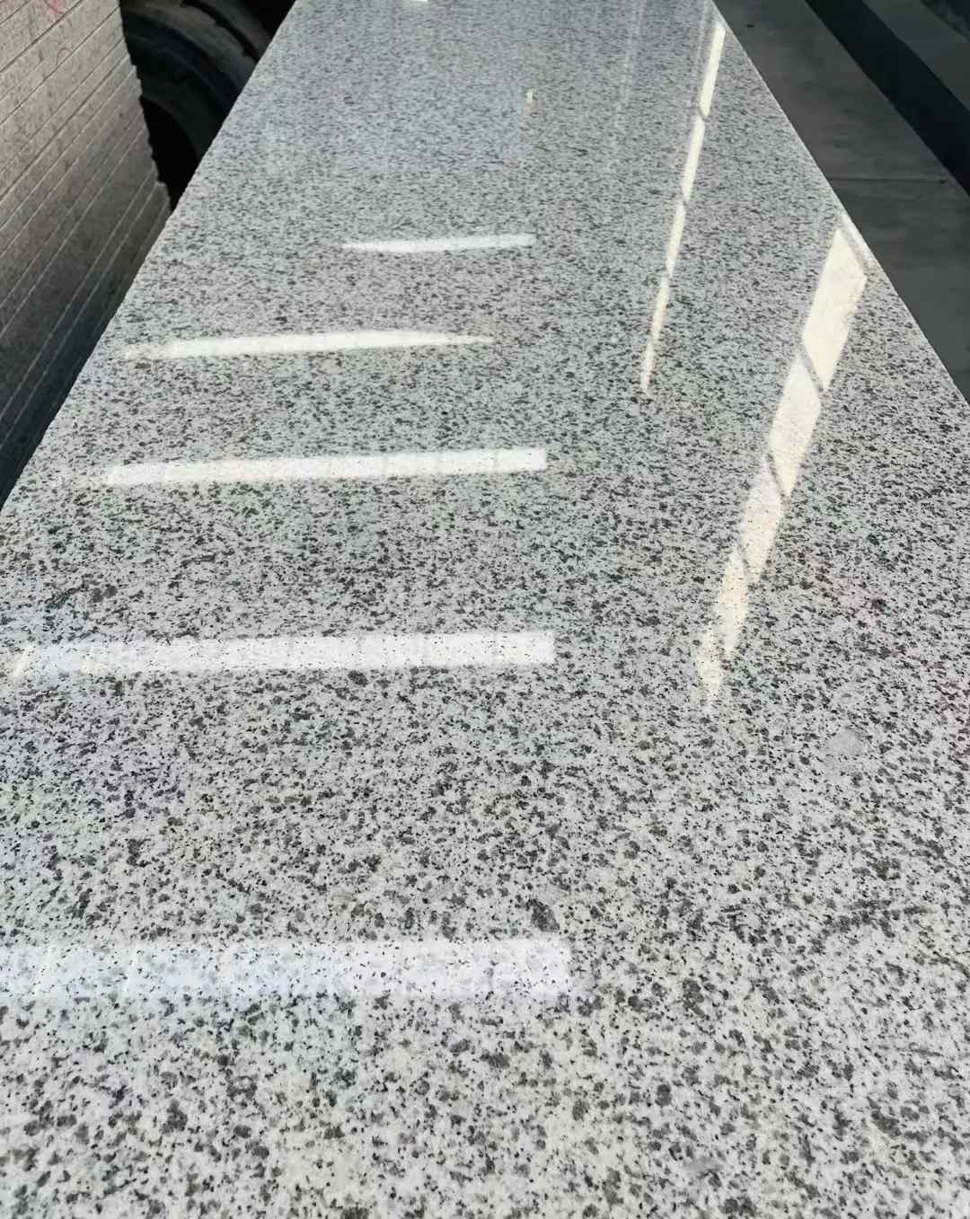 南宁 白麻花岗岩光面毛板